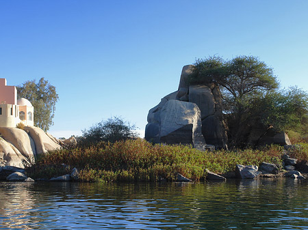 Foto Haus an Felsen - 